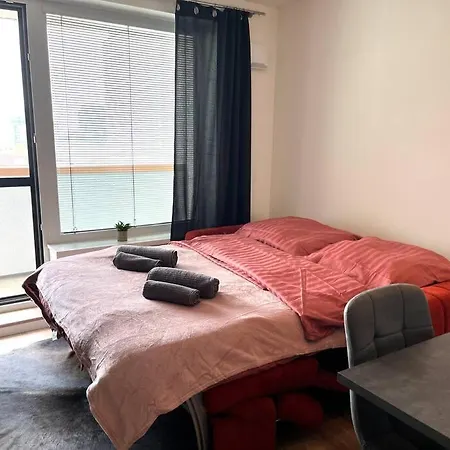 Charismatically Cozy Lägenhet Bratislava